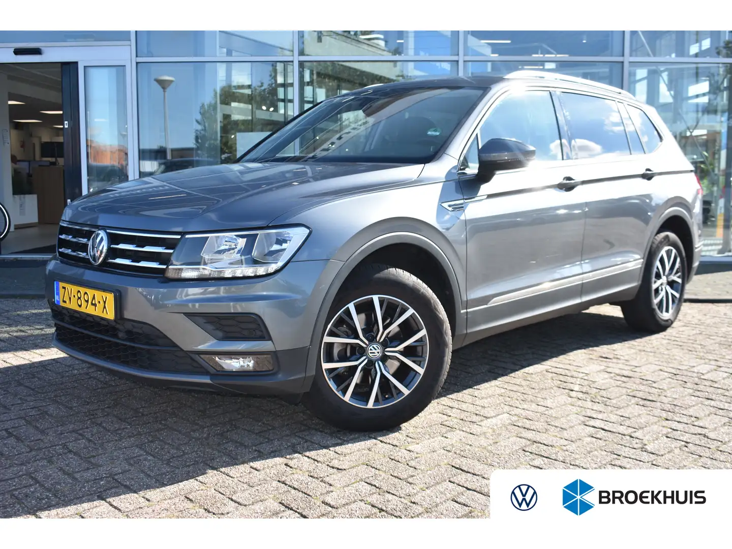 Volkswagen Tiguan Allspace 1.5 TSI 150PK Comfortline 7pers. | NAVIGATIE | AUT Grijs - 1