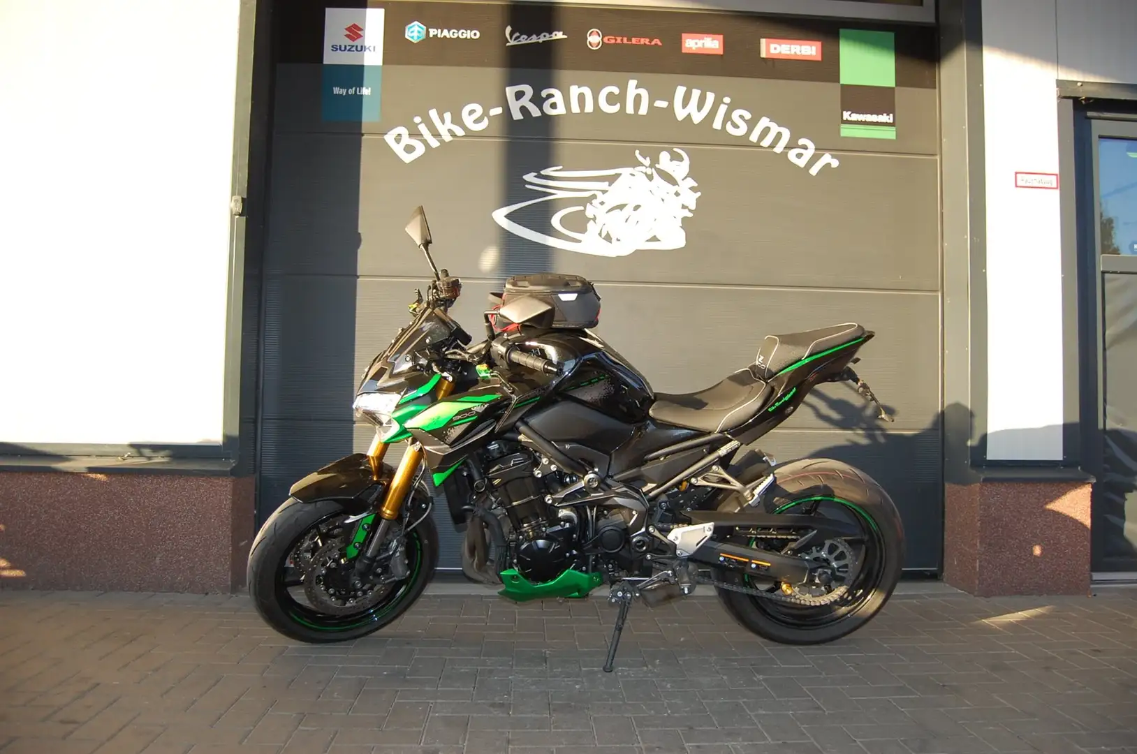 Kawasaki Z 900 SE Modell Top gepflegt Schwarz - 2