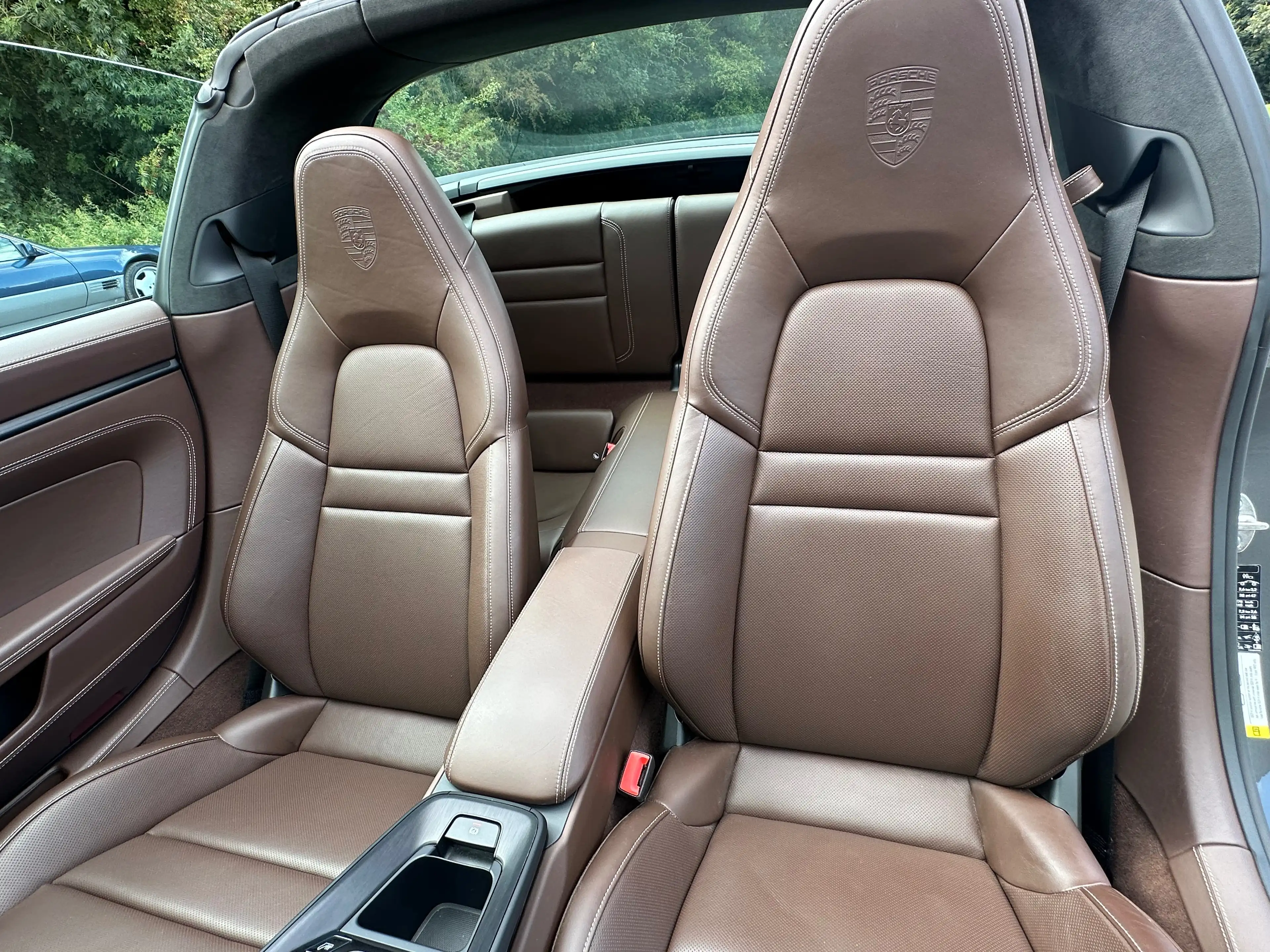Porsche Targa 911 Carrera 4 GTS Targa 3.0 Bi-Turbo PDK — photo 12