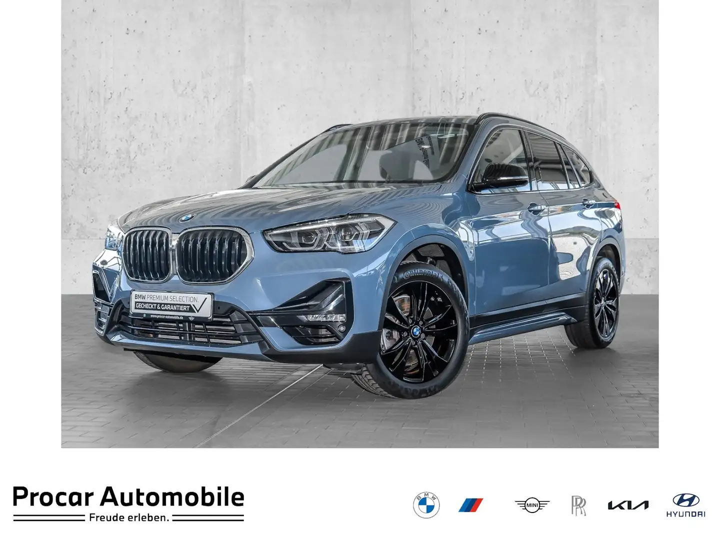 BMW X1 sDrive20i SportLine Pano Kamera LED Shadow Grijs - 1