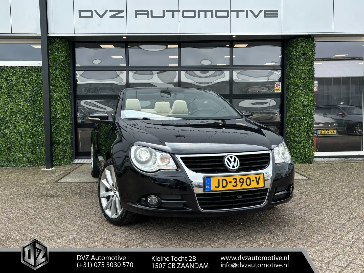 Volkswagen Eos 2.0 TSI 200PK DSG Highline | Leder | PDC | Windsch Zwart - 1