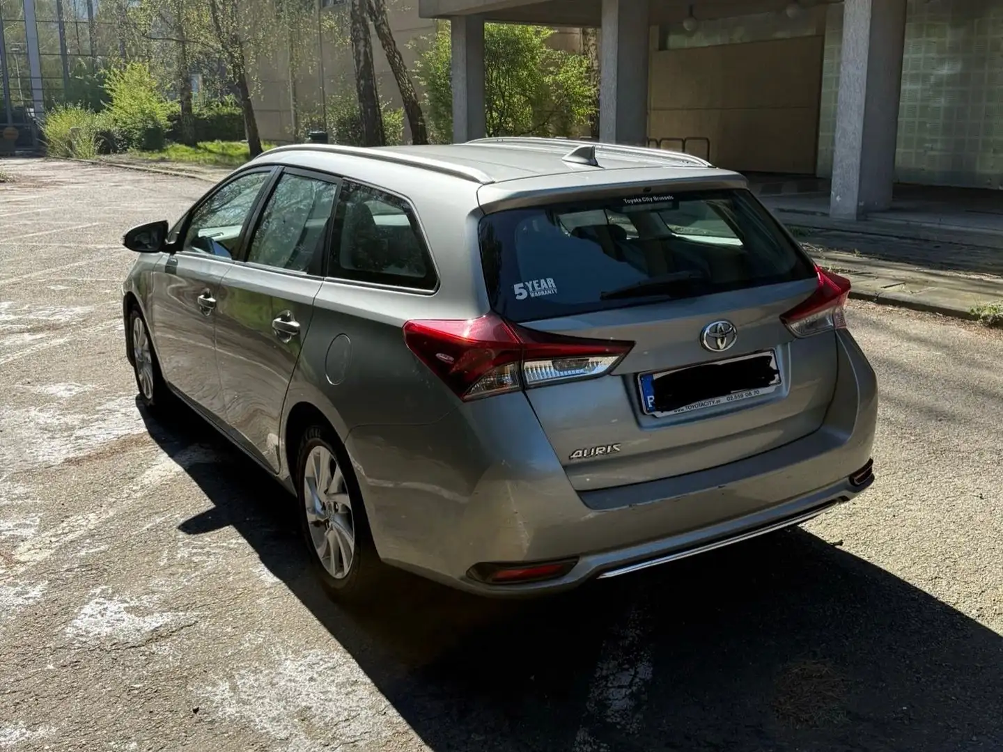 Toyota Auris Auris SW 1.33i VVT-i Comfort Zilver - 1
