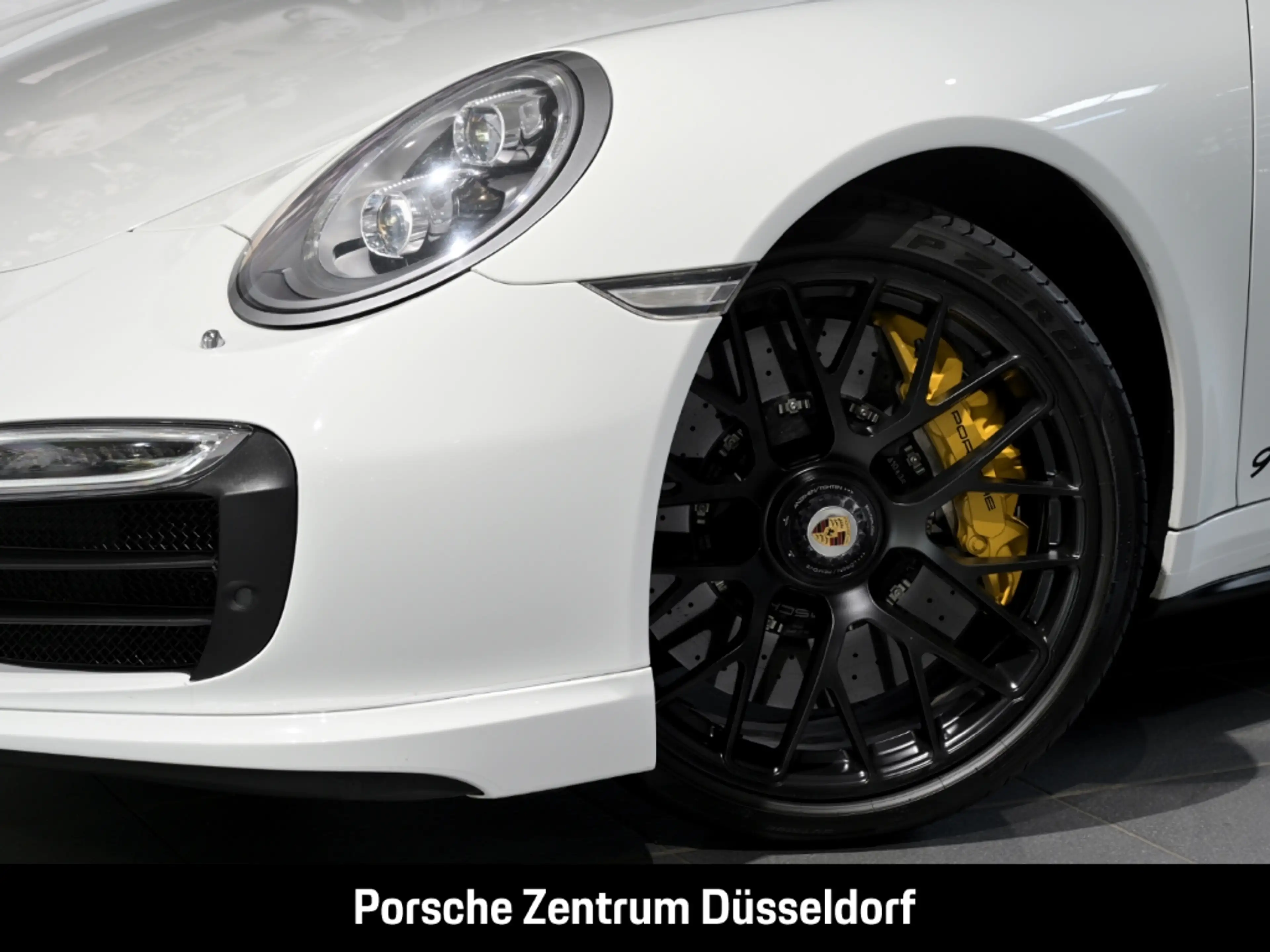 Porsche 991 -1 (911) Turbo S Cabriolet — photo 7