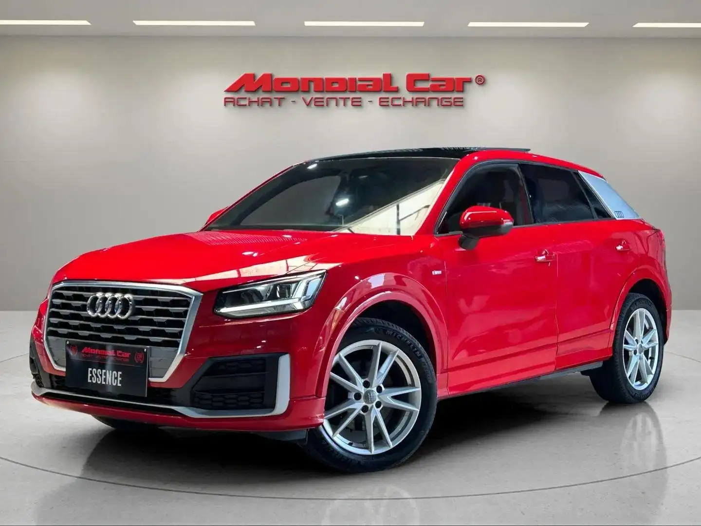 Audi Q2 1.4 TFSI S-line *GPS *cruise * toit pano* Rouge - 1