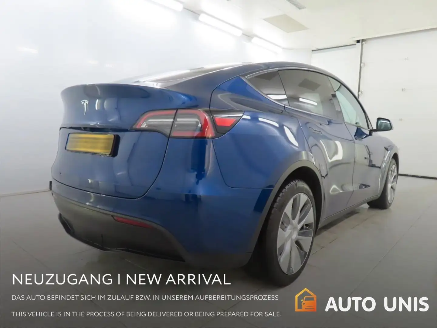 Tesla Model Y Long Range Dual AWD Blauw - 2