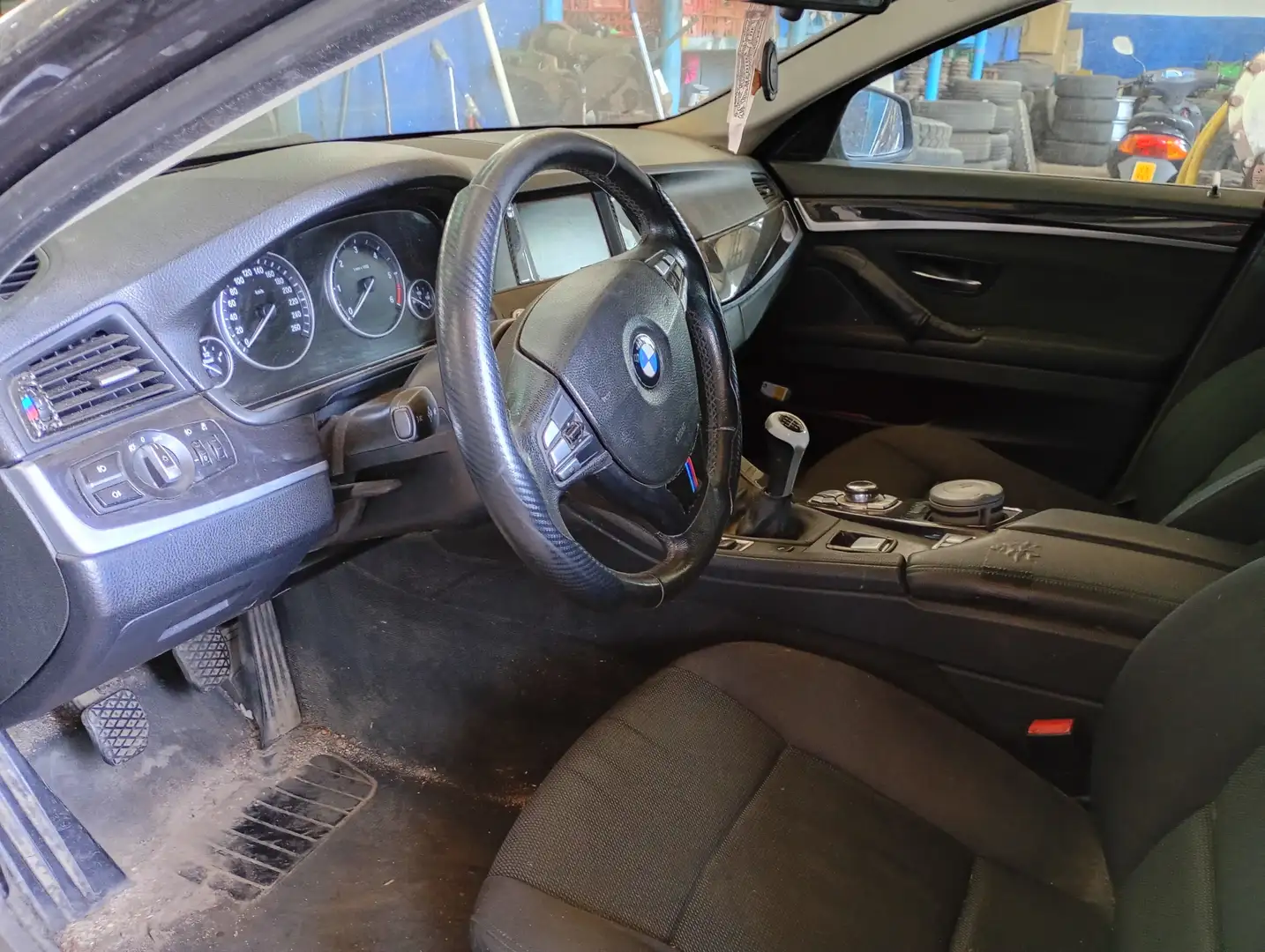 BMW 520 520d Touring Negro - 2