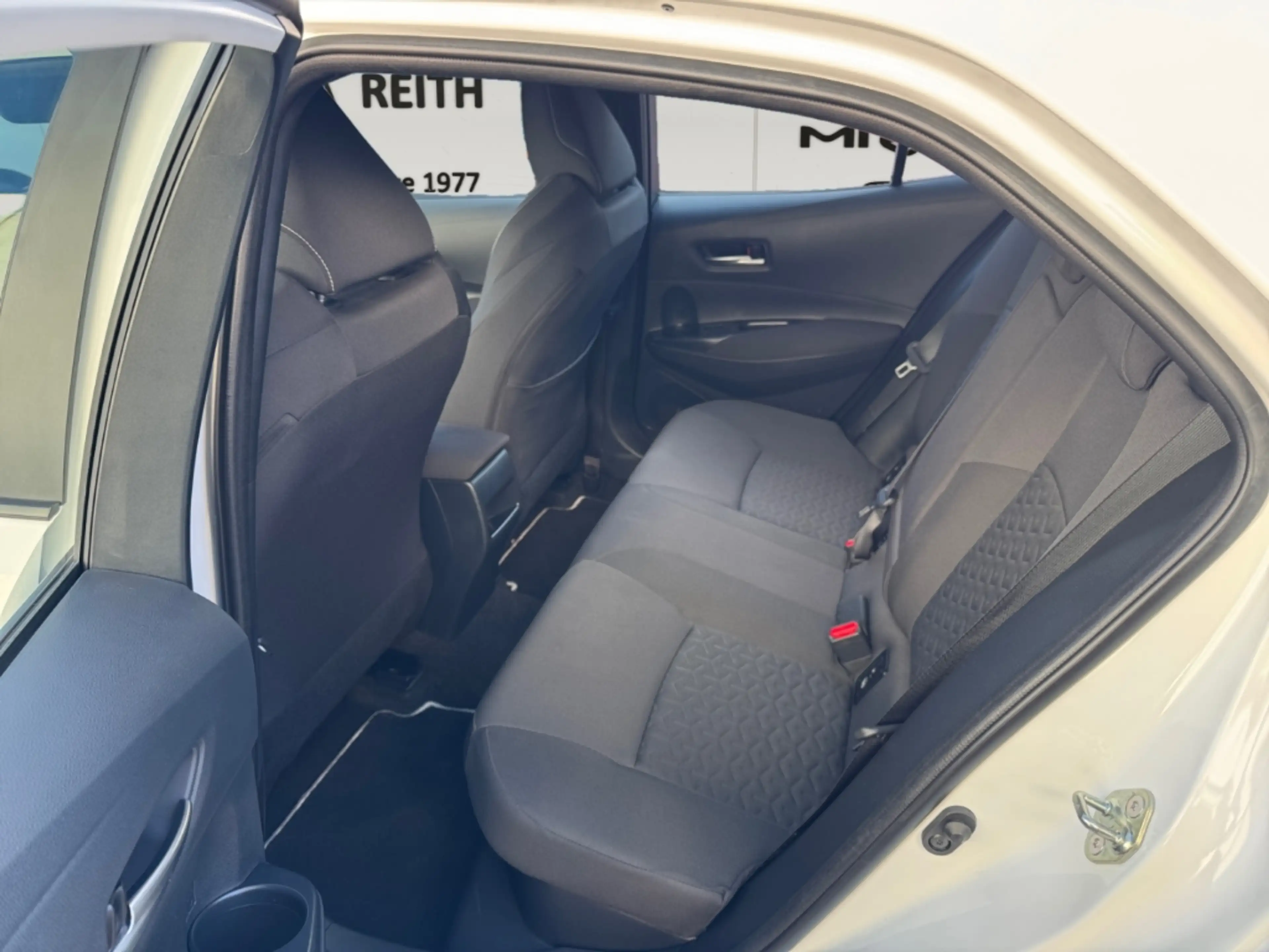 Toyota Corolla Hybrid Comfort Navi LED ACC Apple CarPlay Android — photo 13