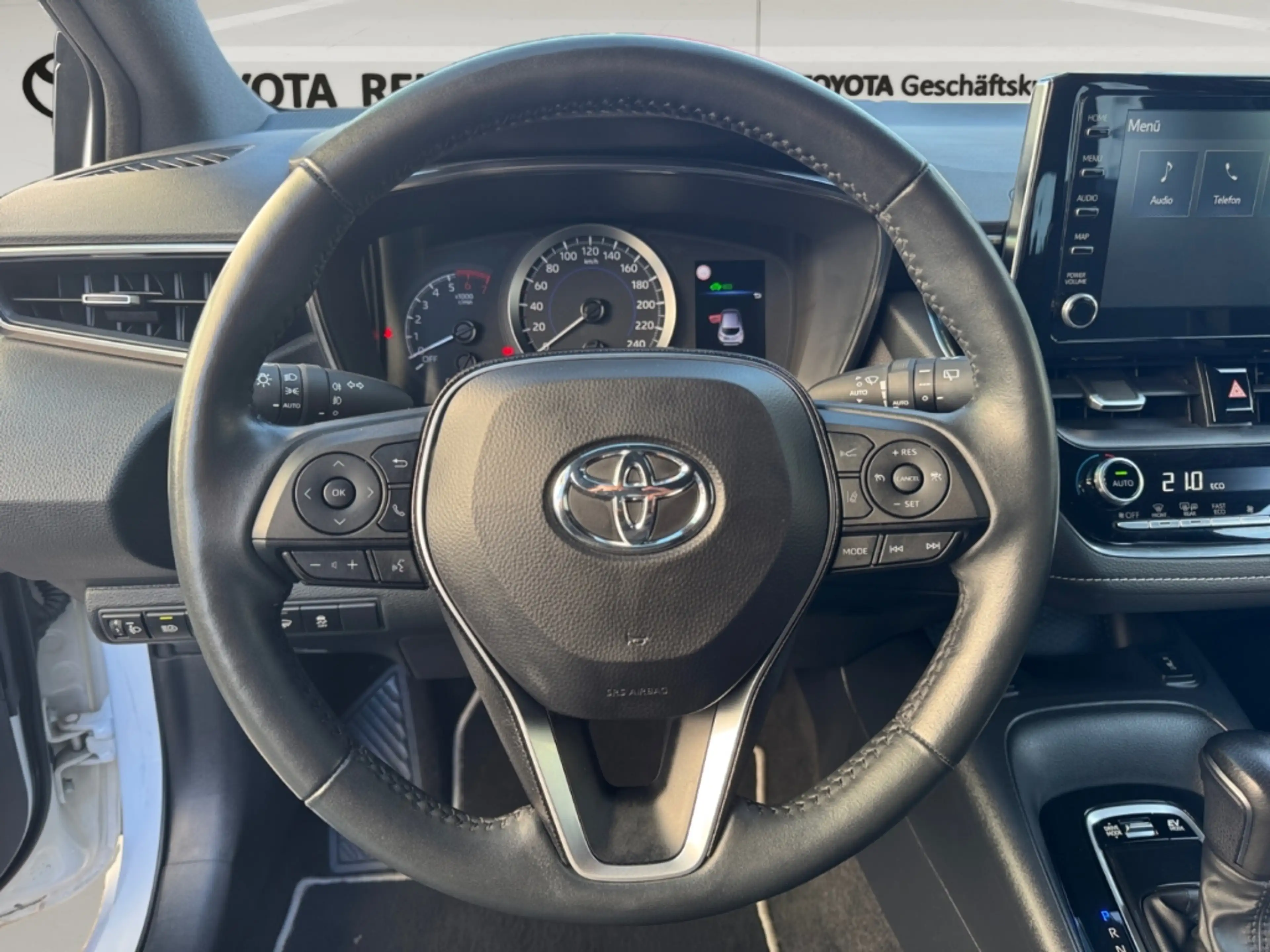 Toyota Corolla Hybrid Comfort Navi LED ACC Apple CarPlay Android — photo 12