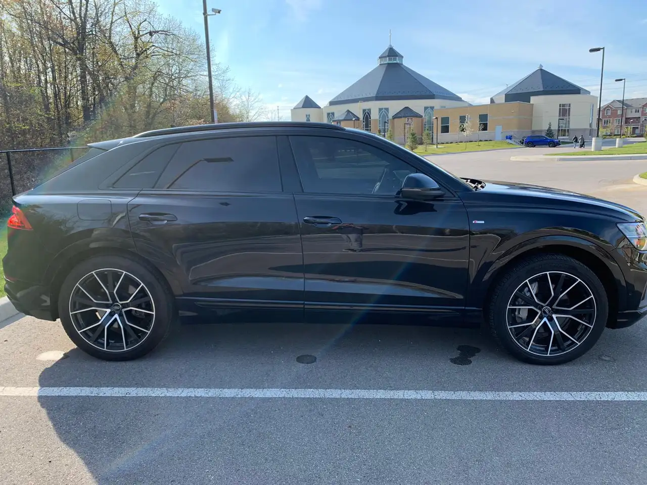 Audi Q8 снимка Audi Q8