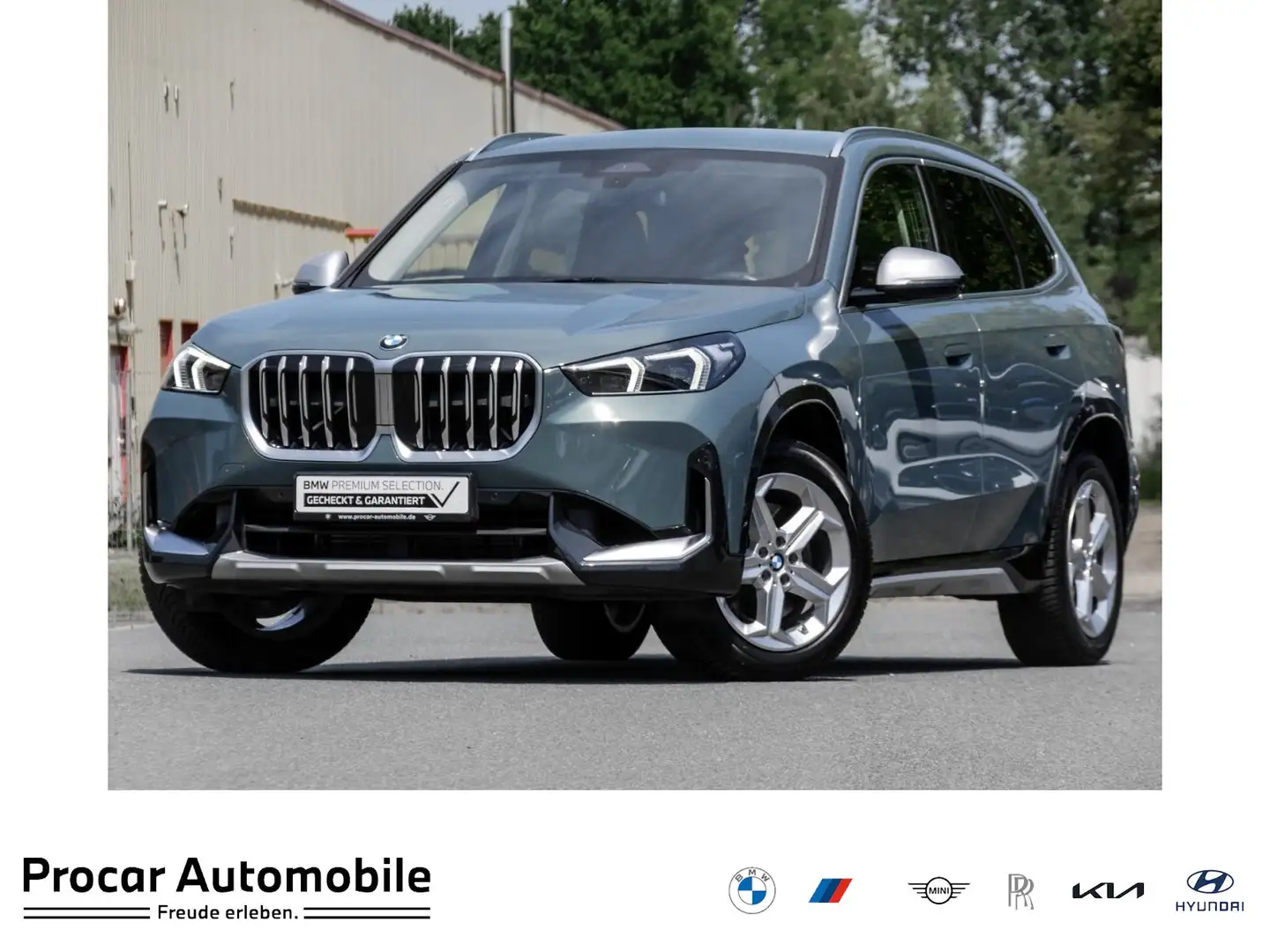 BMW X1 xDrive23i X LINE+DA+PA+AHK+LHZ+ADAPT.LED Vert - 1