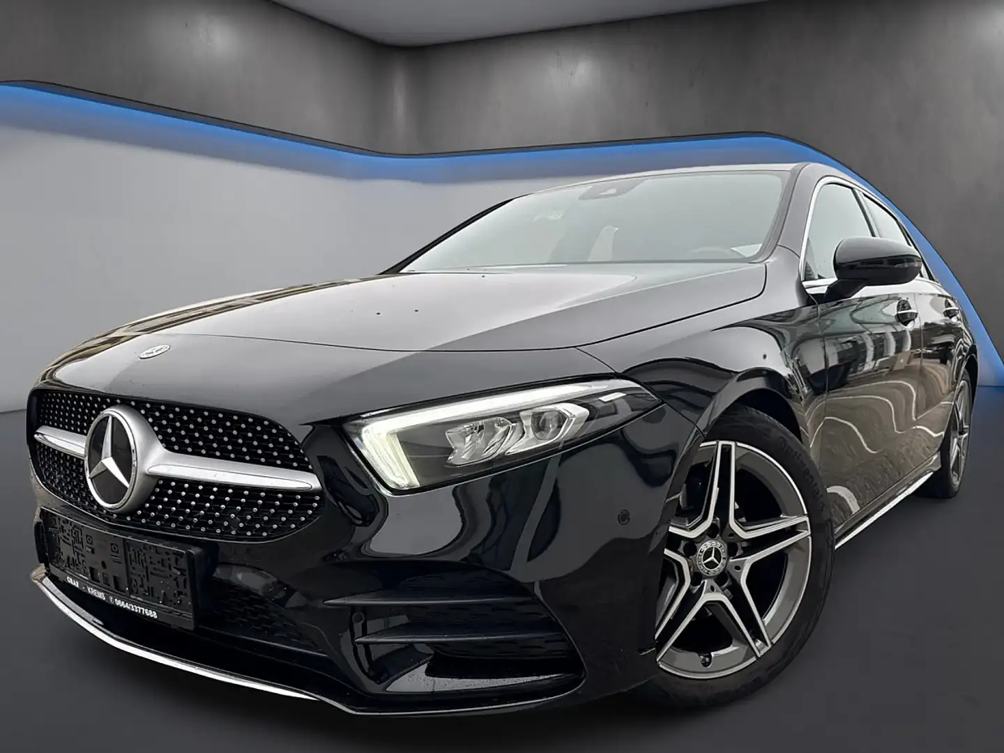 Mercedes-Benz A 200 d Aut. AMG Line *Led*Kamera*Alcantara* Schwarz - 1