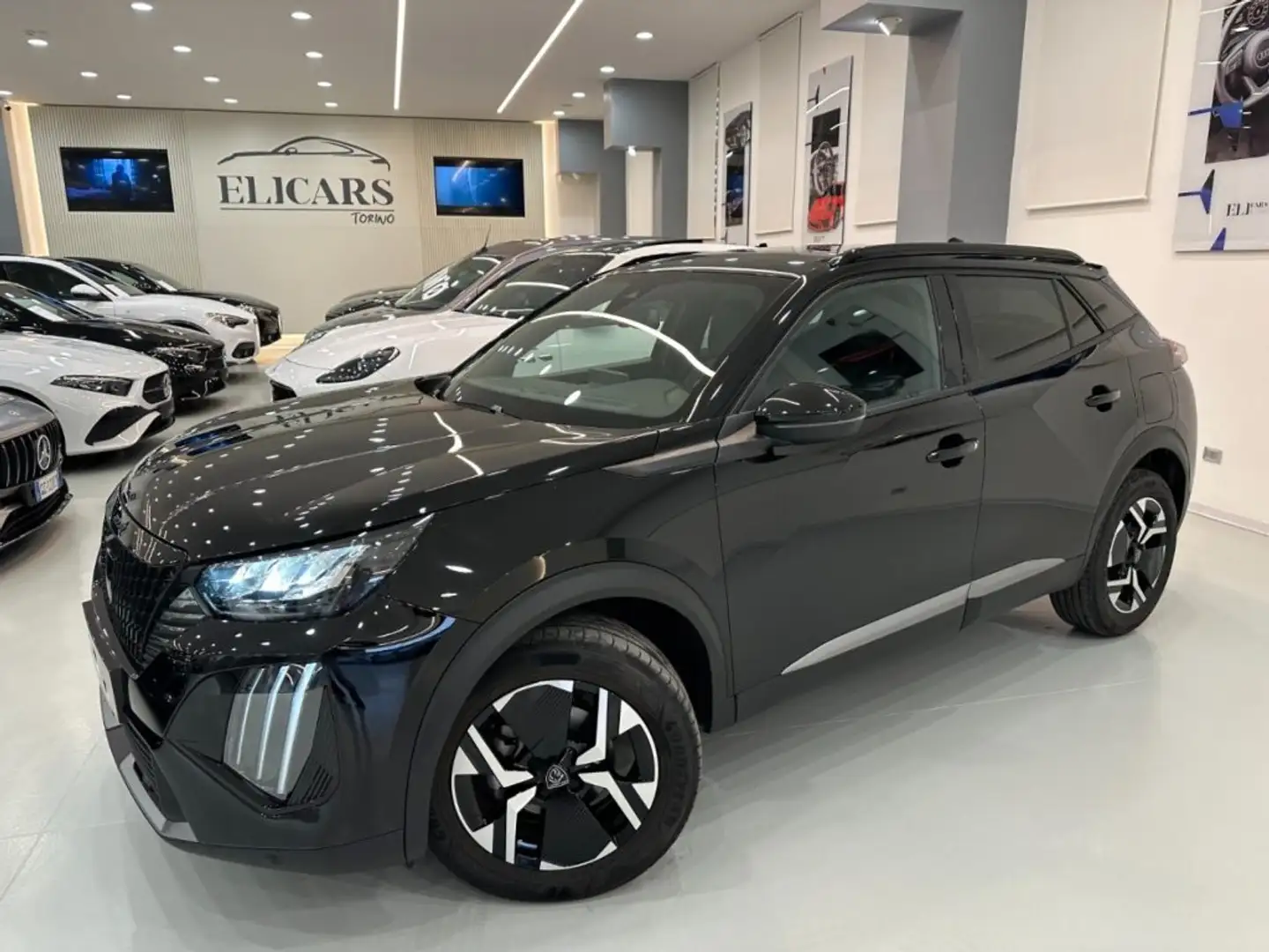Peugeot 2008 Puretech S&S Allure Nero - 1