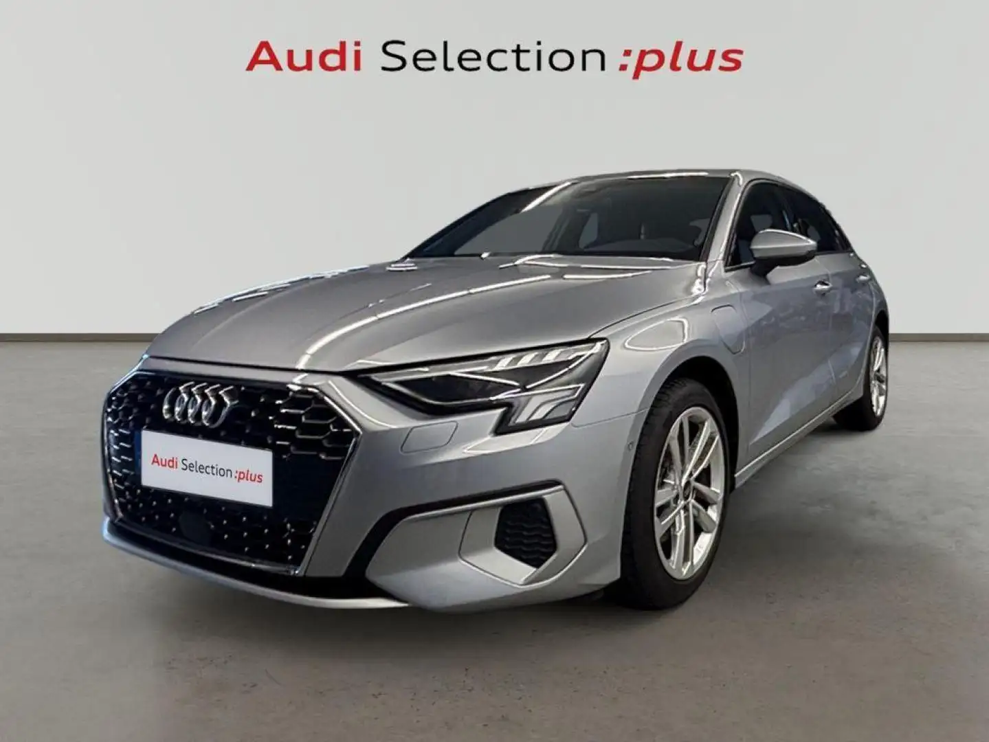 Audi A3 Sportback Advanced 40 TFSI e 150kW S tro Plateado - 1