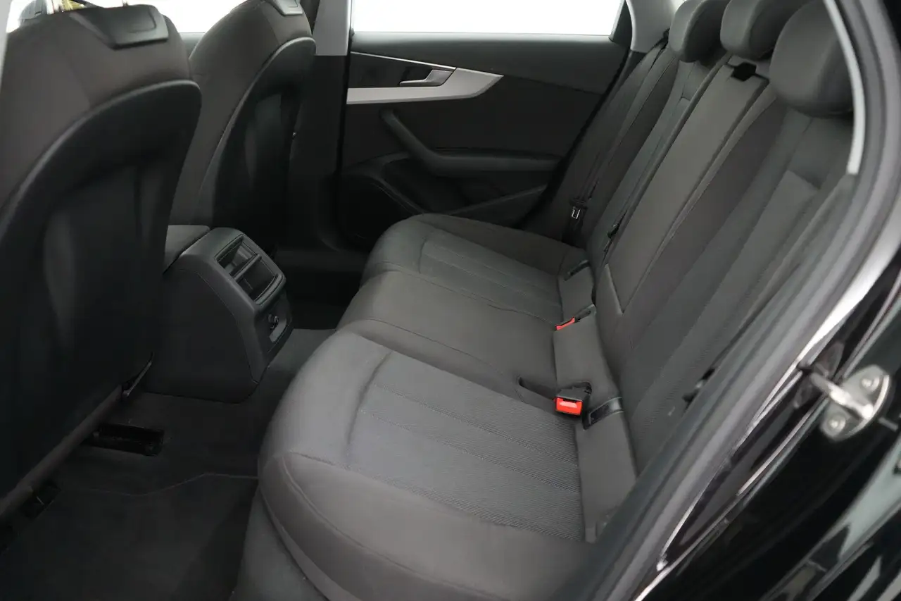 Audi A4 Avant 30 TDi S-Tronic Attraction Business Ed. LED, миниатюра 20