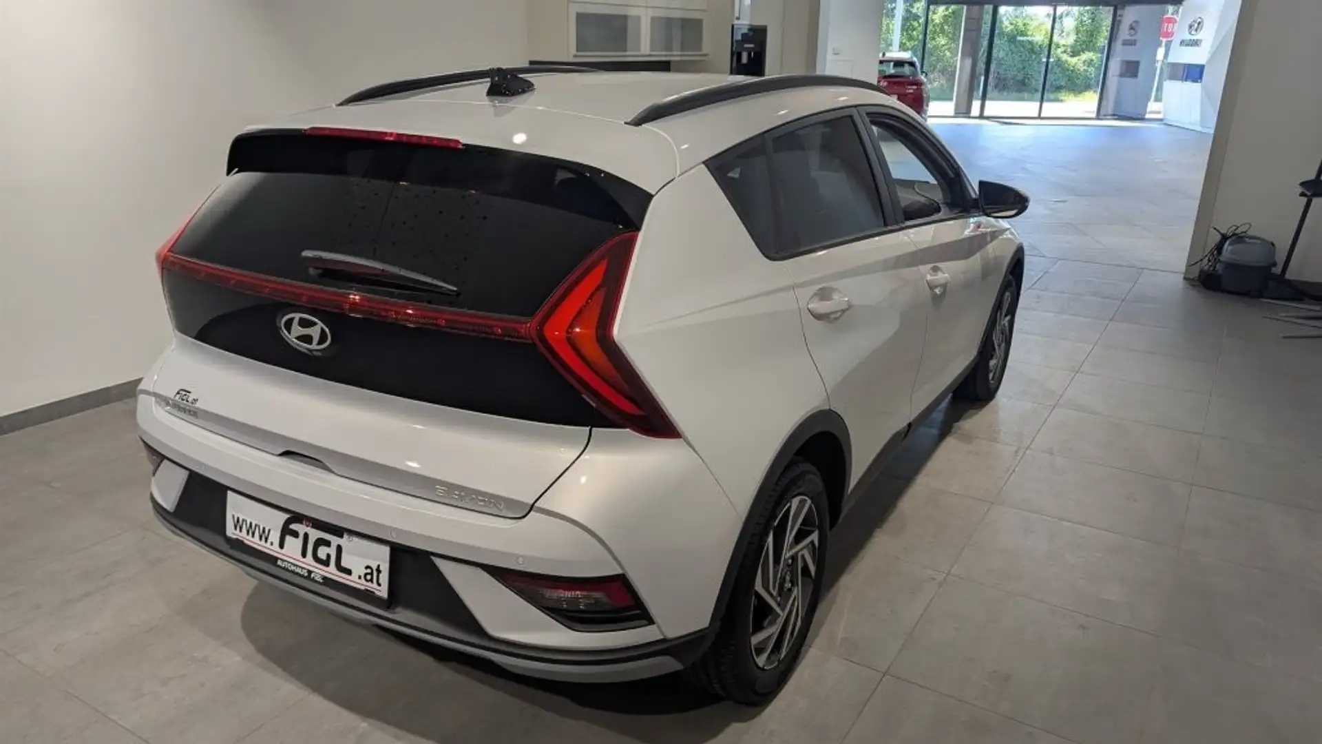 Hyundai BAYON Bayon 1,0 T-GDI GO PLUS Grau - 2