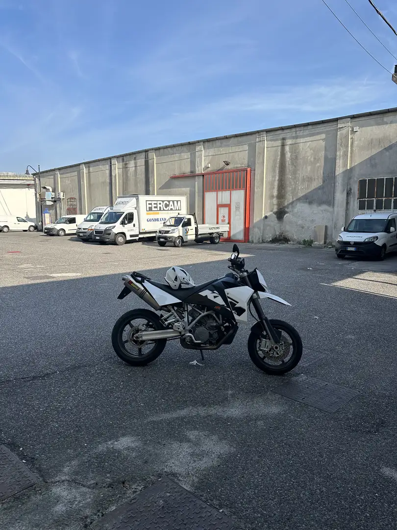 KTM 950 Supermoto - 2
