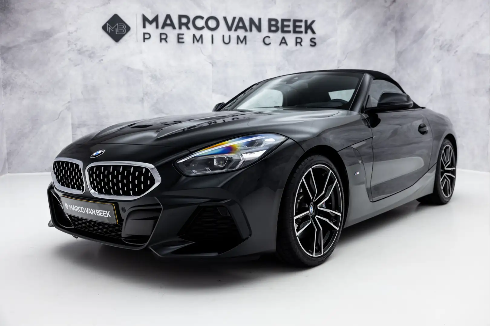 BMW Z4 Roadster sDrive30i M-Sport Plus | Head-Up | 19" | Zwart - 2