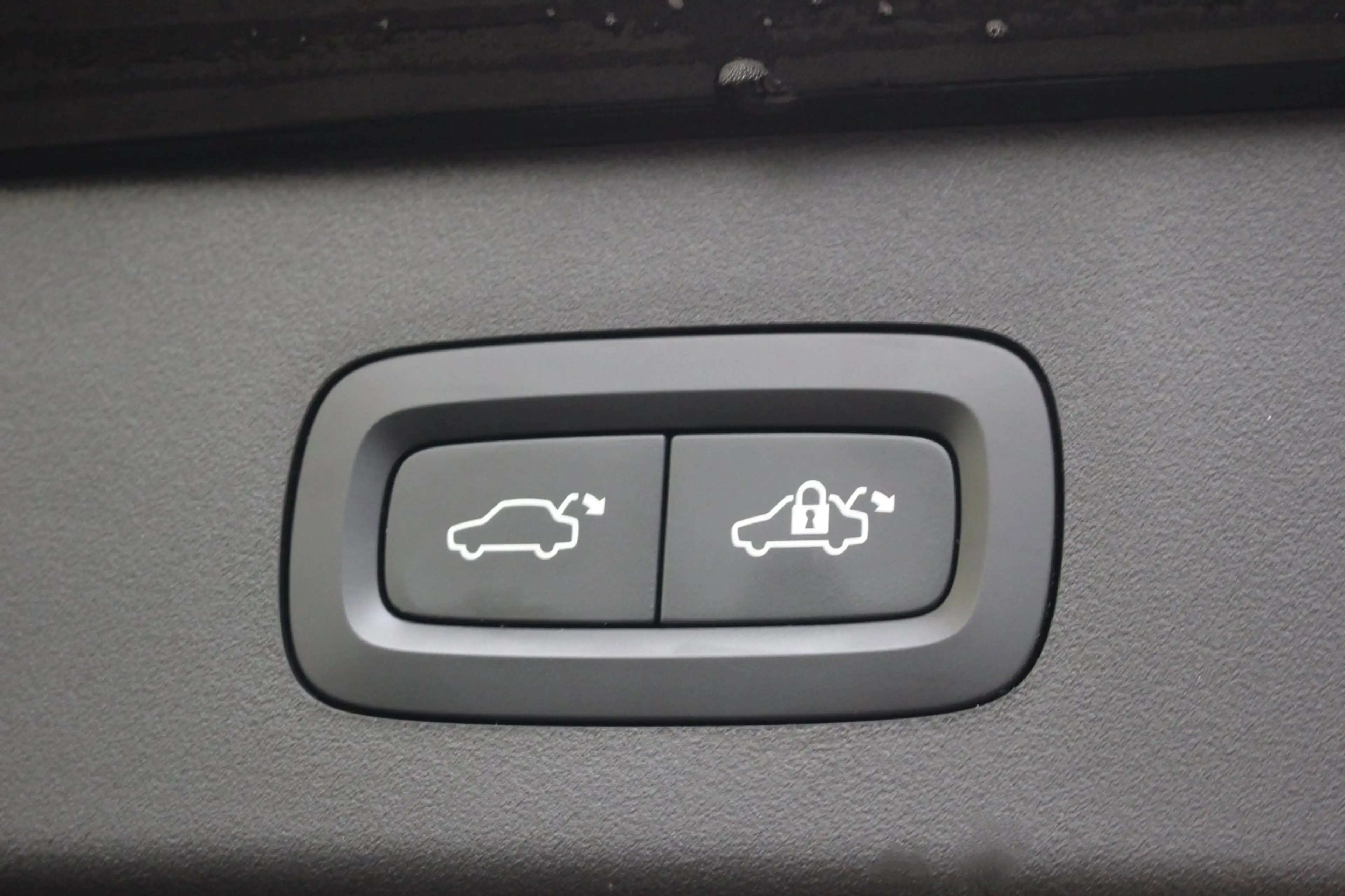 Lynk & Co 01 1.5 PHEV Plug-in hybrid | NAP | Black-Edition| Pan — photo 8