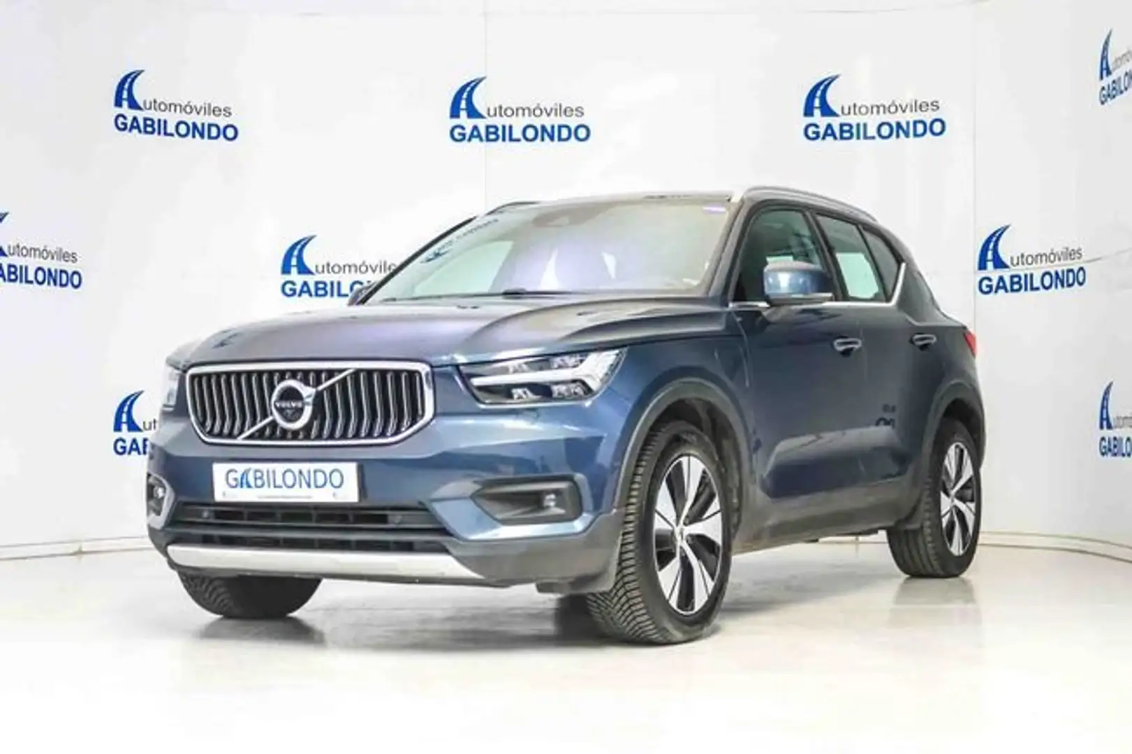 Volvo XC40 1.5 T4 Twin Recharge Core Auto Azul - 1