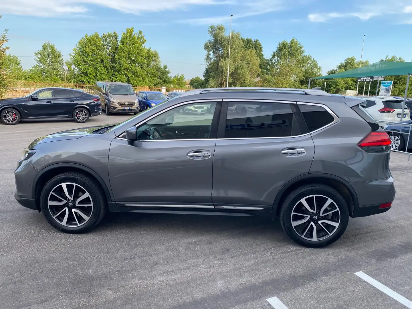 Nissan X-Trail dCi 150 2WD Tekna Grigio - 2