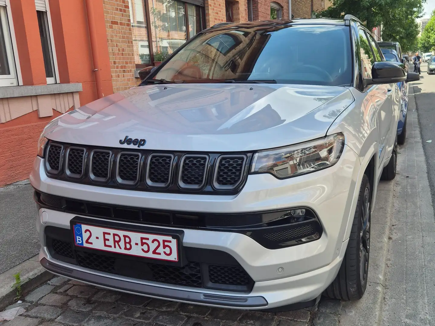 Jeep Compass Compass 1.3 T-GDI 4xe PLUG-IN HYBRID Automatik S Zilver - 2