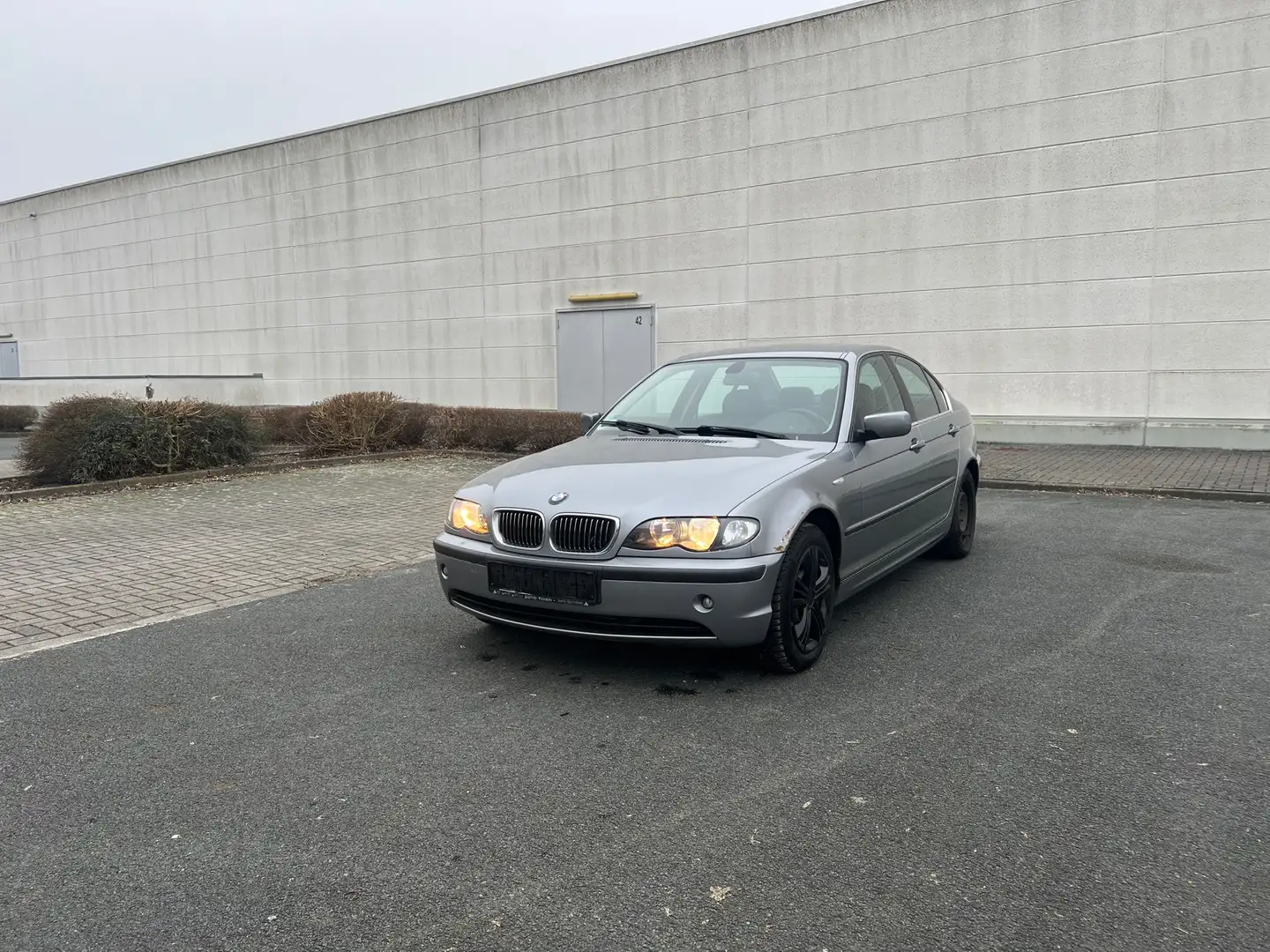 BMW 320 320d Edition Lifestyle Grey - 1