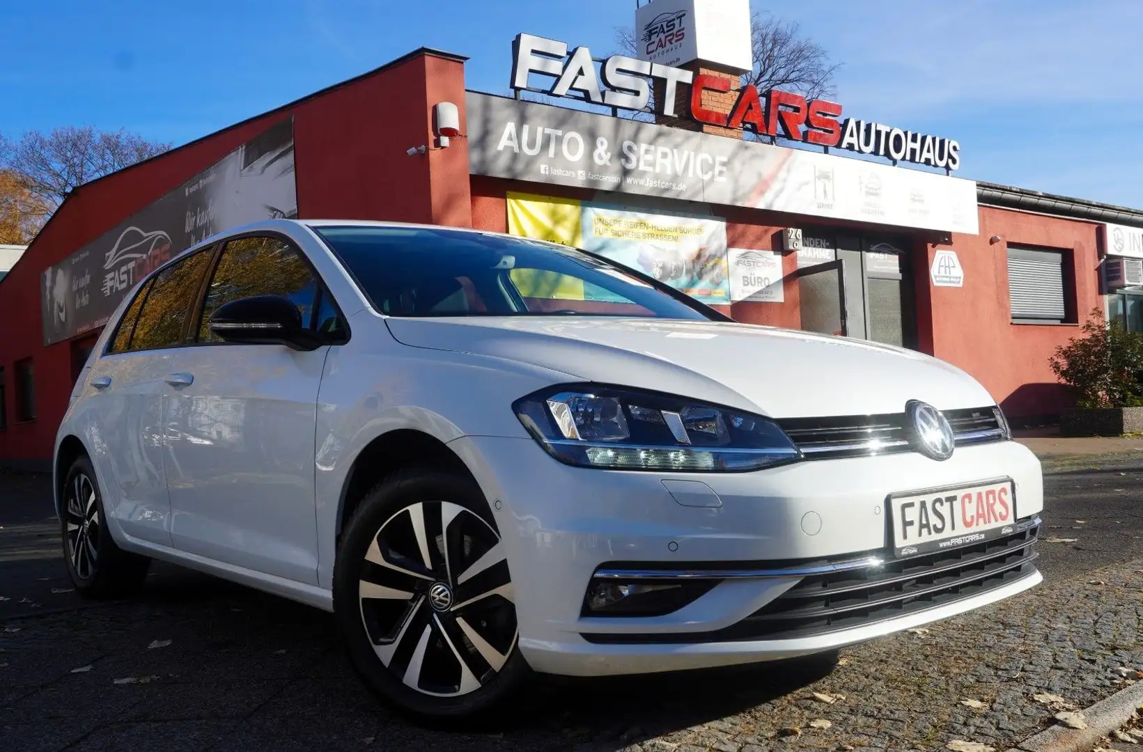 Volkswagen Golf VII Lim. IQ.DRIVE Start-Stopp Kamera ACC ! Weiß - 1