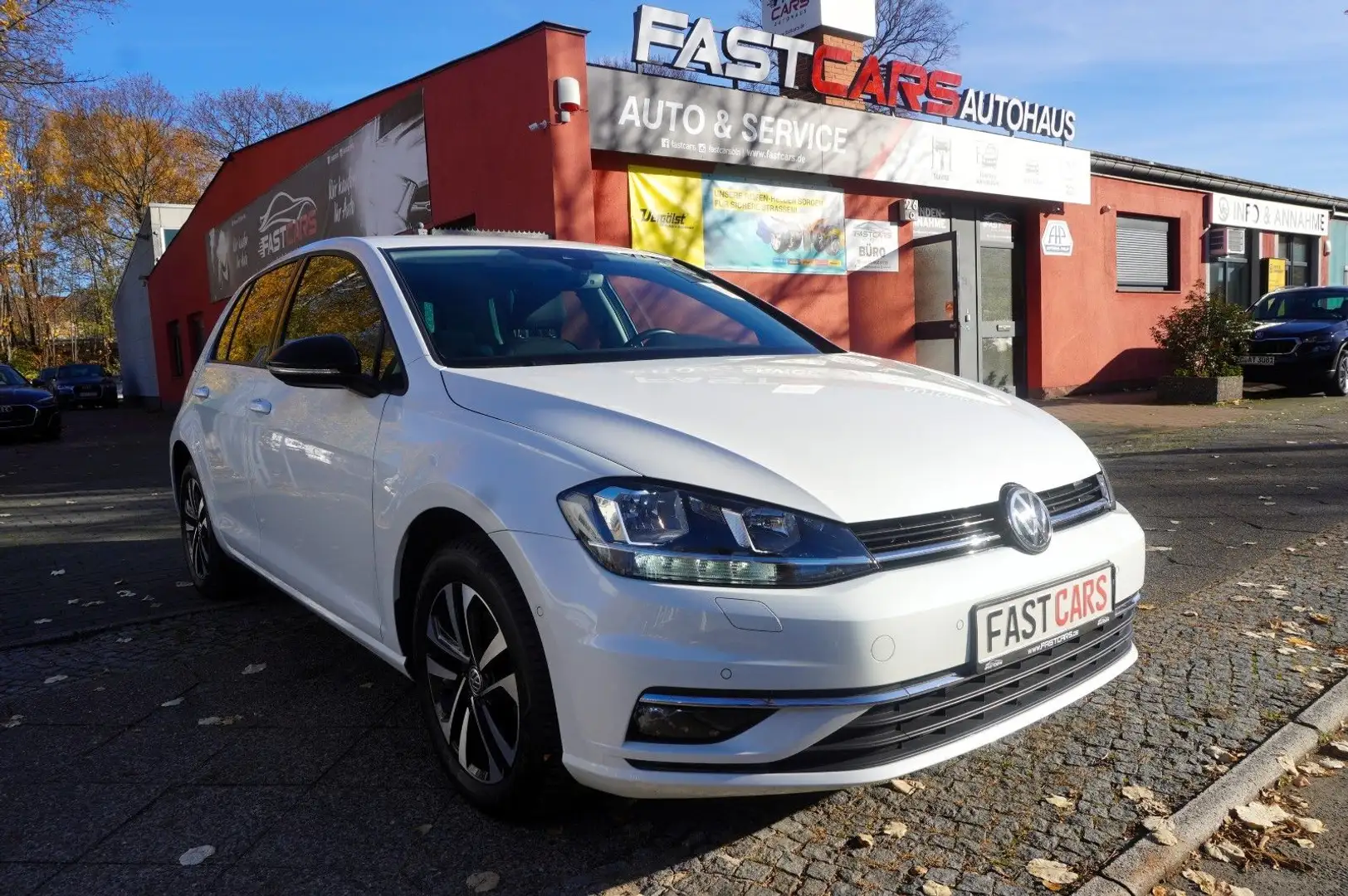 Volkswagen Golf VII Lim. IQ.DRIVE Start-Stopp Kamera ACC ! Weiß - 2