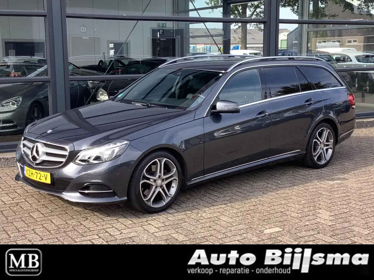 Mercedes-Benz E 200