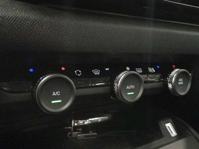Citroen C4 Hybrid 145 ch Automatic MAX / DEMO — photo 14