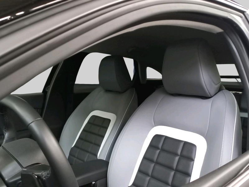 Citroen C4 Hybrid 145 ch Automatic MAX / DEMO — photo 10