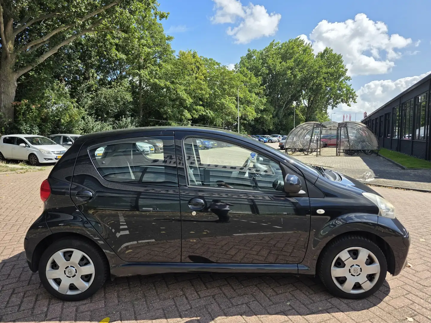 Toyota Aygo 1.0-12V + 5 DR apk Siyah - 2