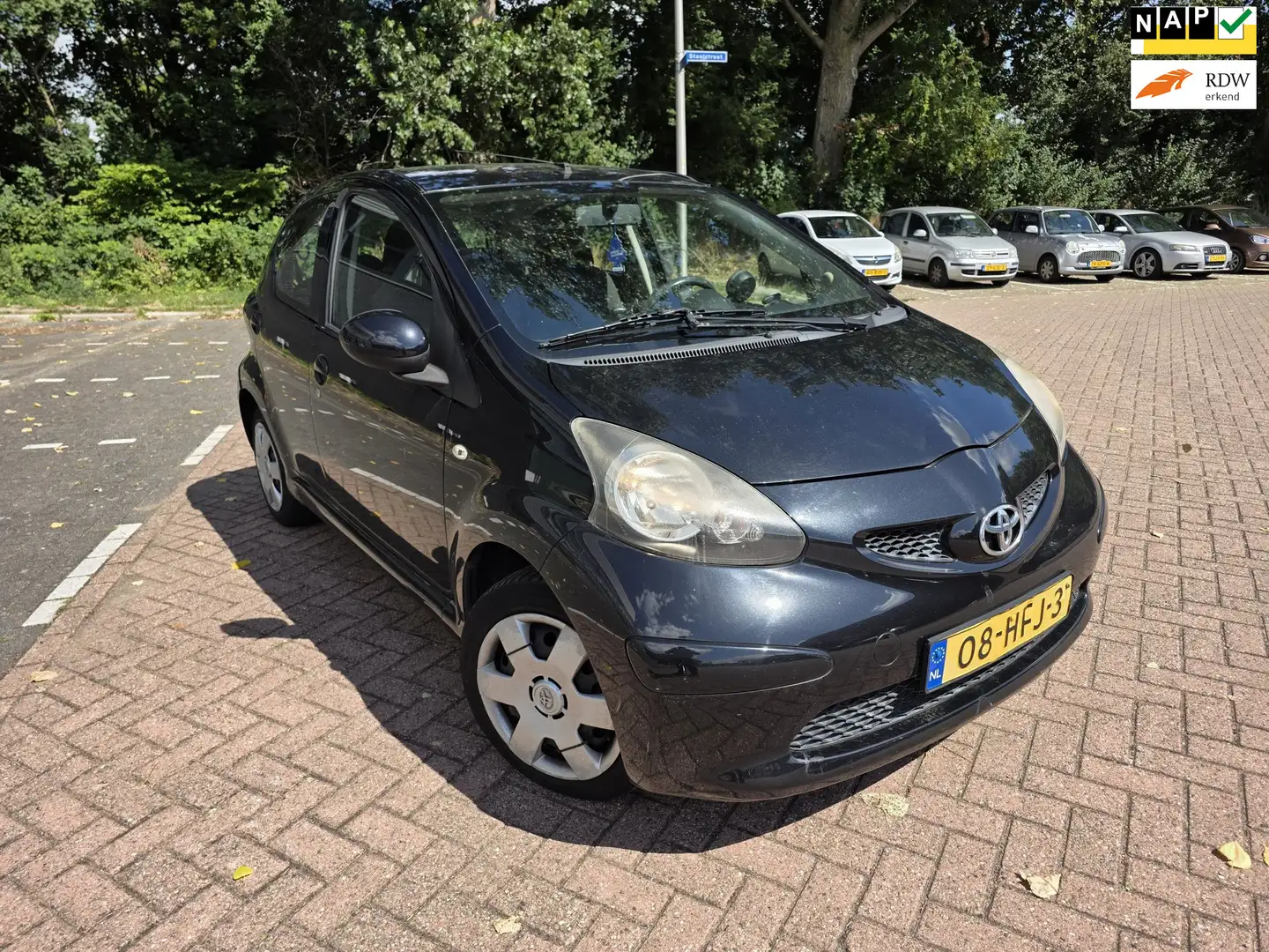 Toyota Aygo 1.0-12V + 5 DR apk Siyah - 1