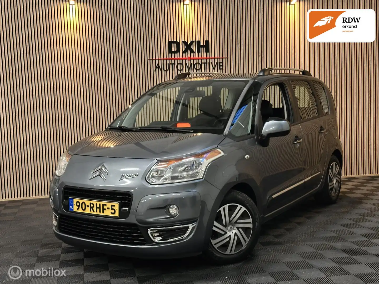 Citroen C3 Picasso 1.4 VTi Exclusive APK9/2026 LEER BT TREKH Gris - 1
