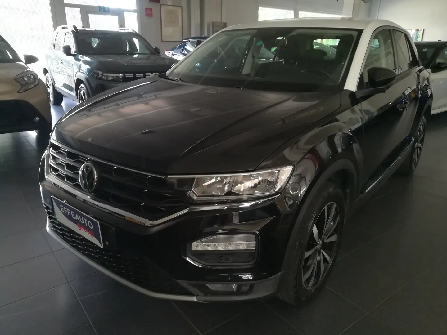 Volkswagen T-Roc 1.0 tsi Style 115cv Bicolor x Neopatentato Nero - 2