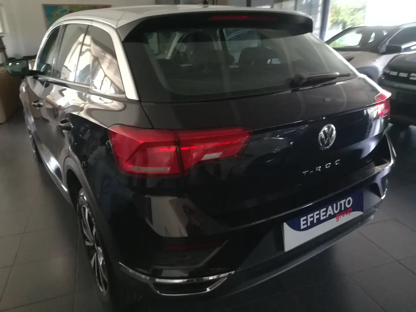 Volkswagen T-Roc T-Roc 2017 1.0 tsi Style 115cv Nero - 2