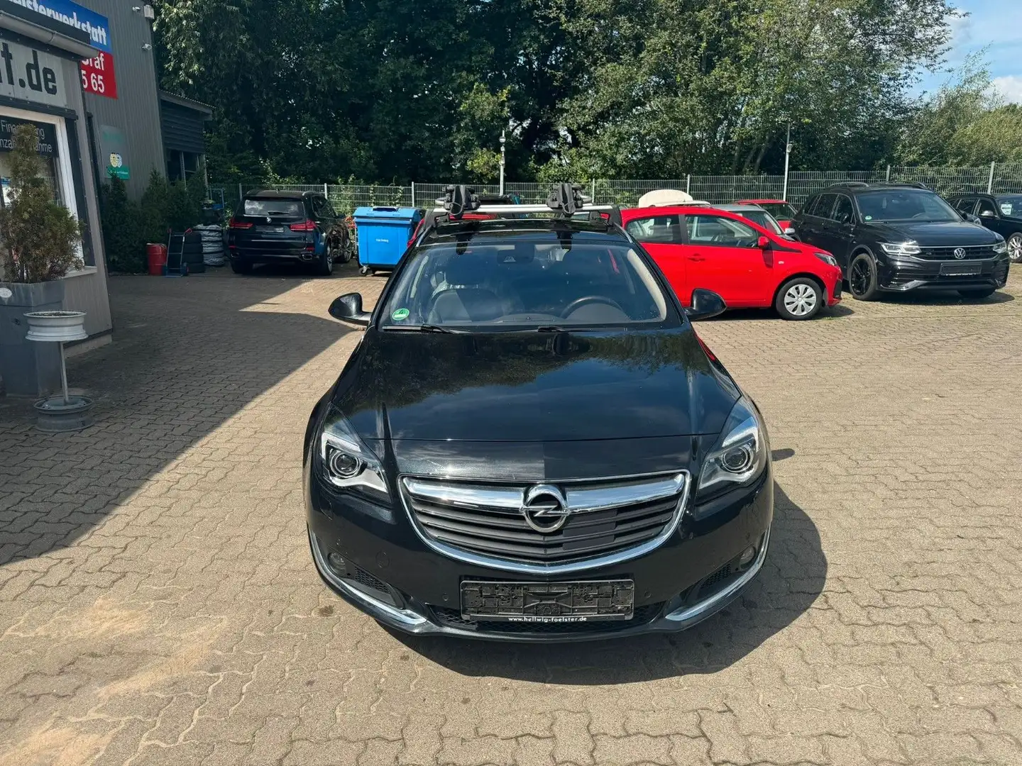 Opel Insignia A ST 1-HAND°AHK°NAVI°LEDER°XENON°RFK°SH Schwarz - 2
