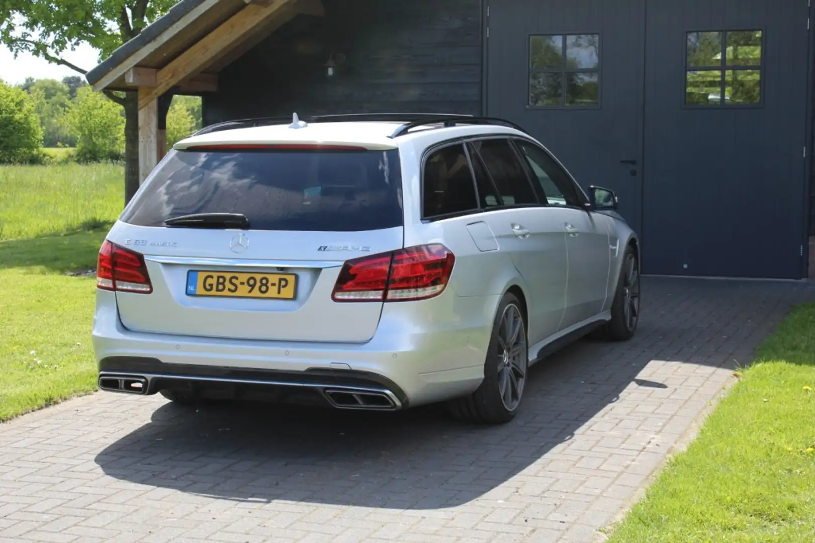 Mercedes-Benz E 63 AMG E63 S AMG ESTATE 4M / etsate / pano / carbon Срібний - 2