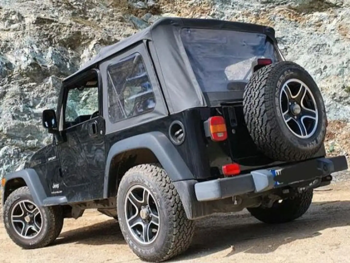 Jeep Wrangler Wrangler 2.4 Sport Schwarz - 2