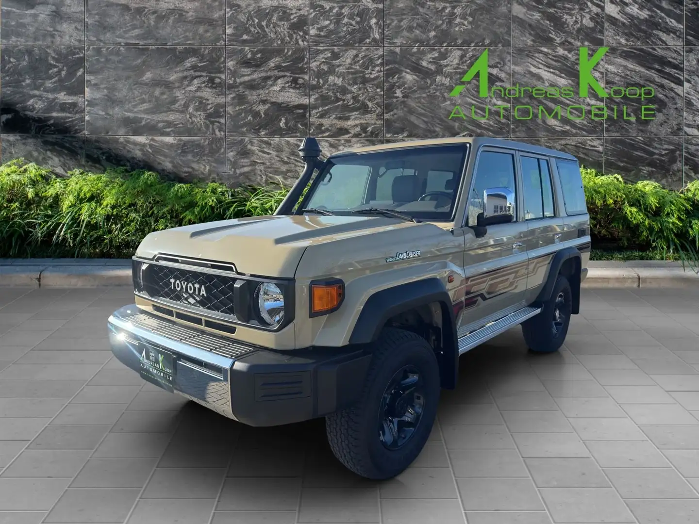 Toyota Land Cruiser GRJ 76LX 4,0i V6 Euro-6e 4x4 SOFORT Beige - 1