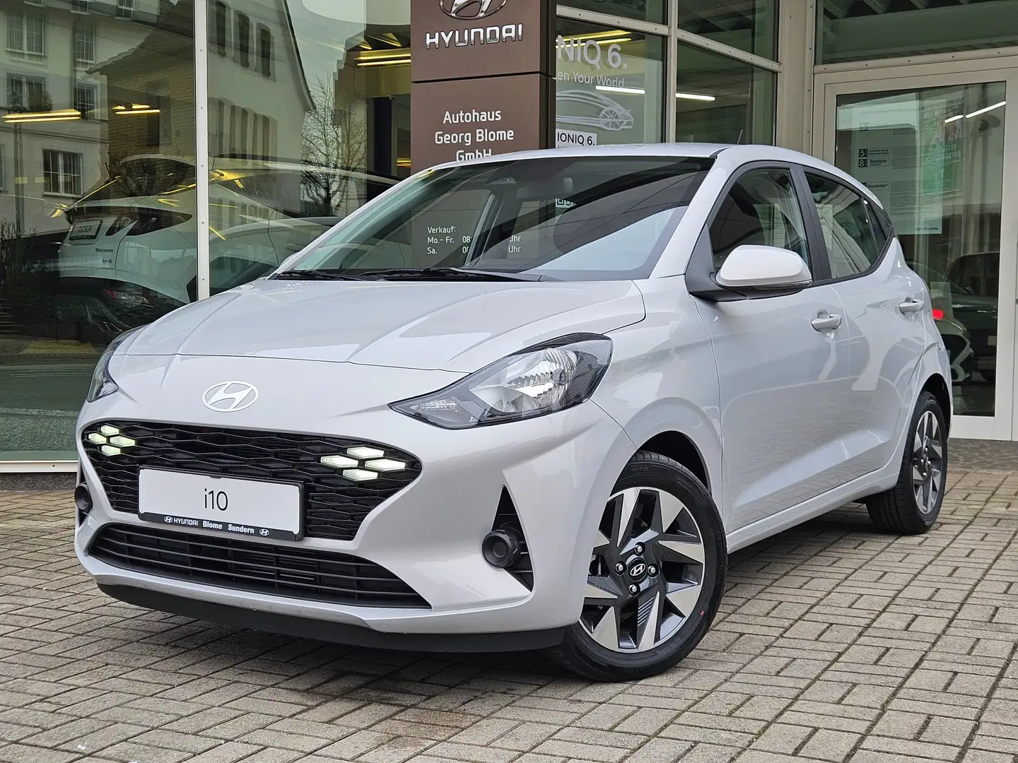 Hyundai i10 FL 1.0 Trend, Navi, Kamera AppleCarPlay, Sitzhzg. Grau - 1