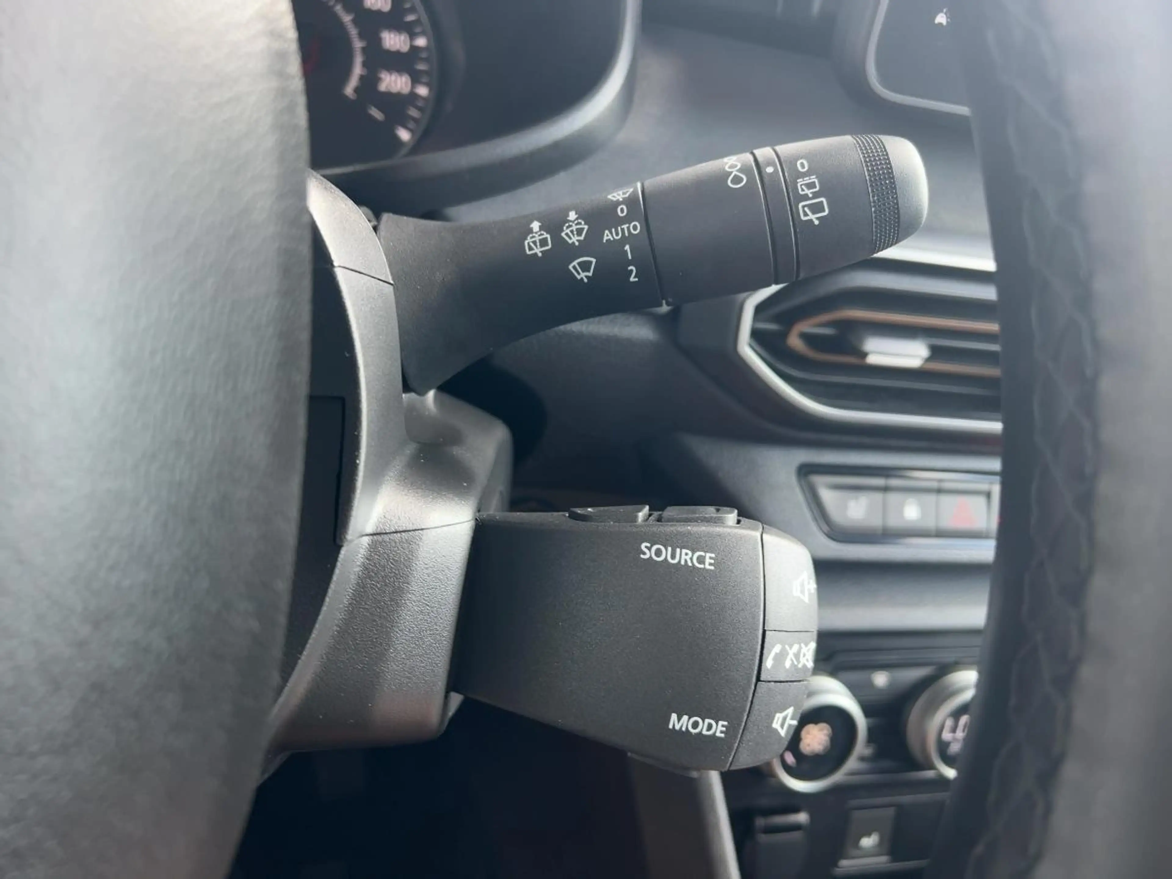 Dacia Jogger Extreme TCe 110 7-Sitzer — photo 17