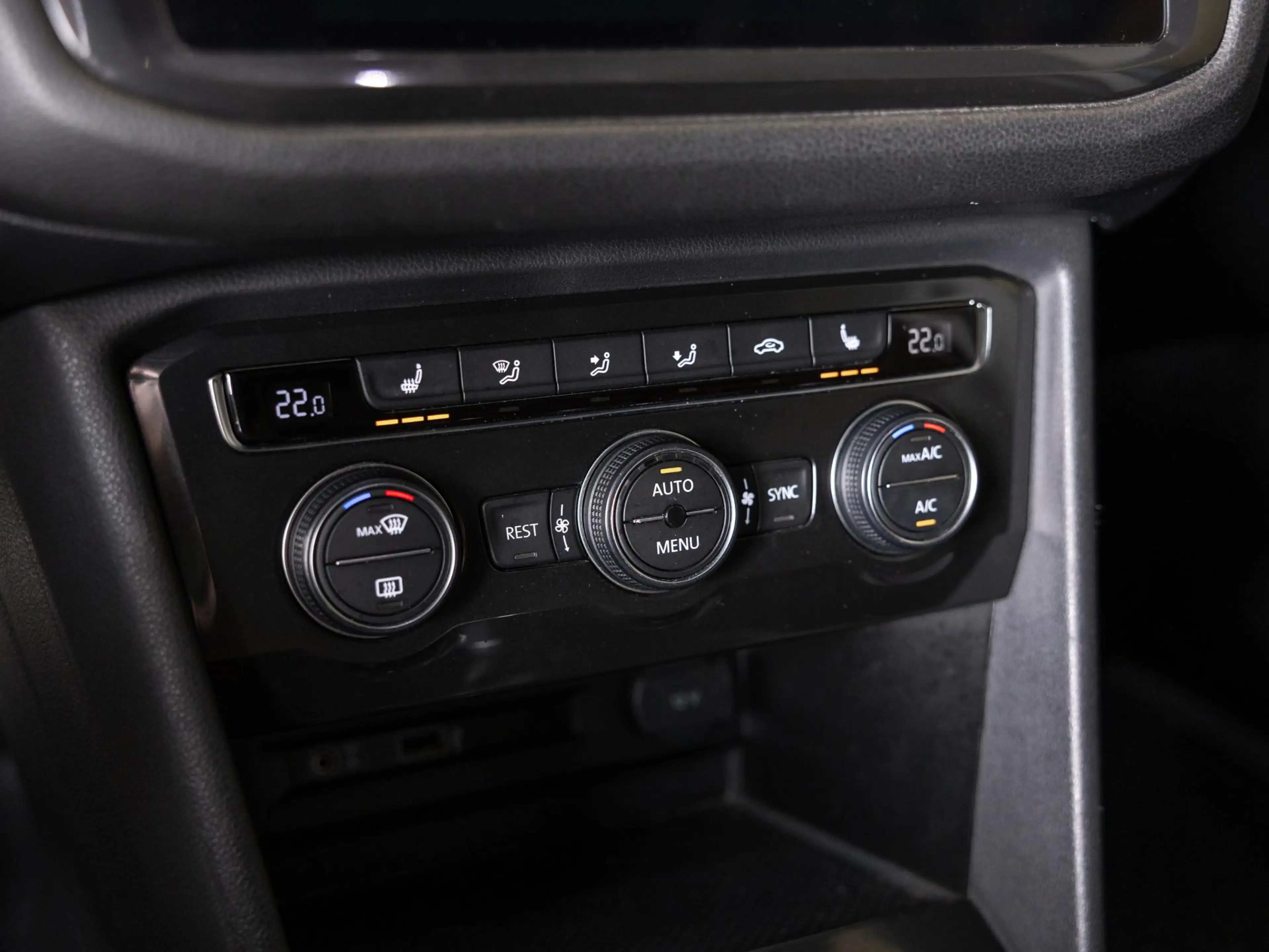 Volkswagen Tiguan Allspace 2.0 TSI 4Motion Highline Business R 7p. — photo 35