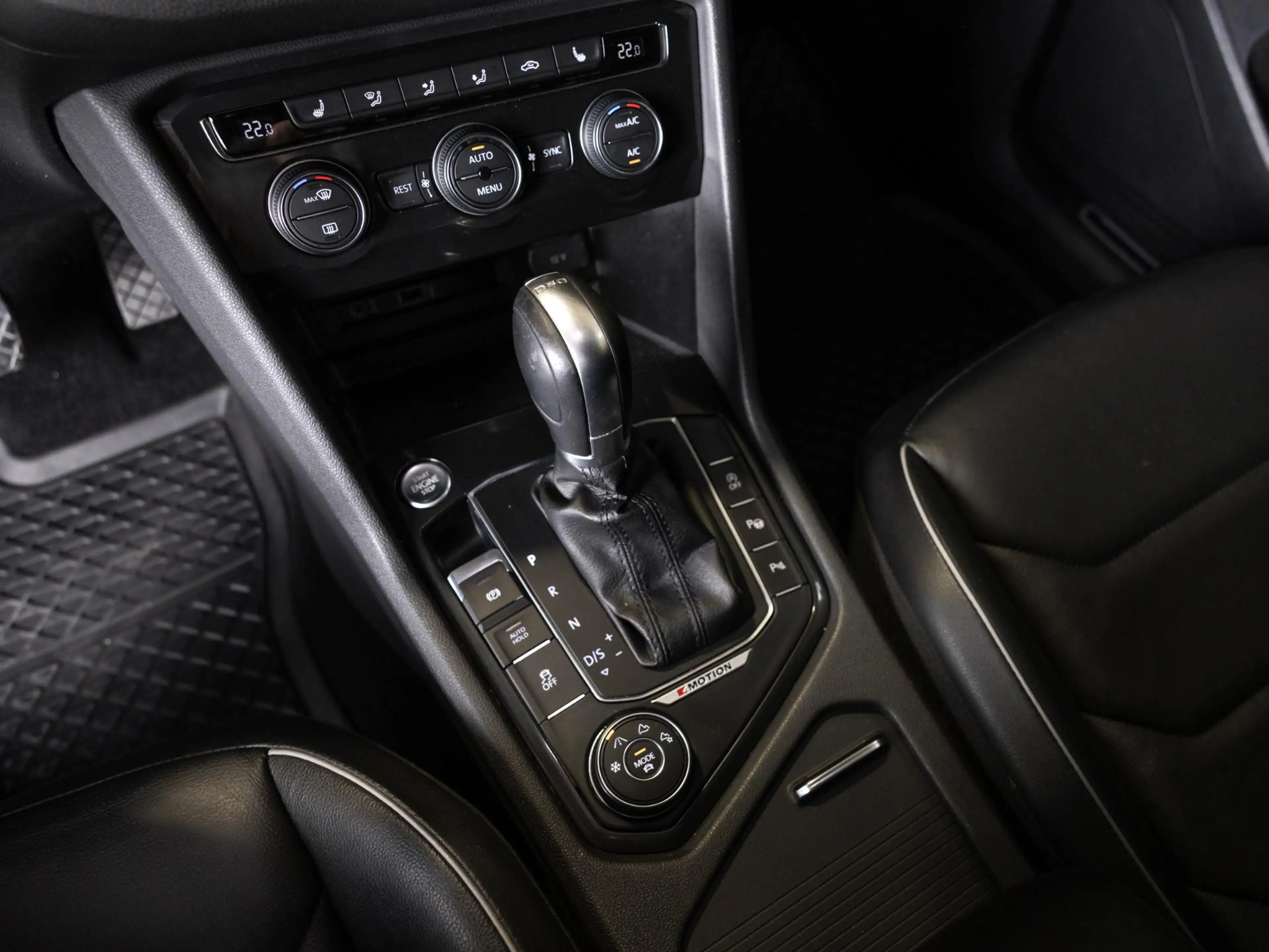 Volkswagen Tiguan Allspace 2.0 TSI 4Motion Highline Business R 7p. — photo 36