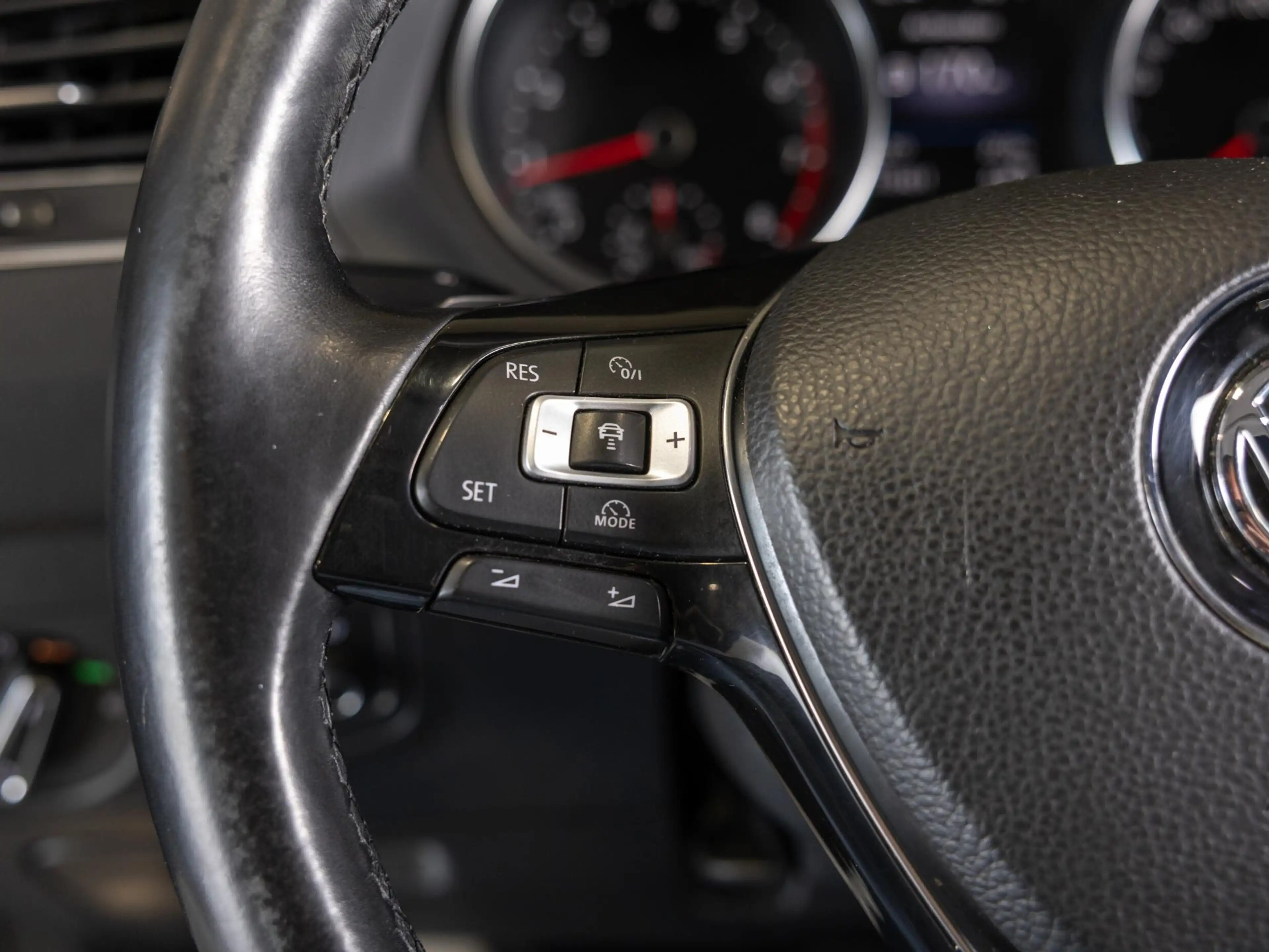 Volkswagen Tiguan Allspace 2.0 TSI 4Motion Highline Business R 7p. — photo 29