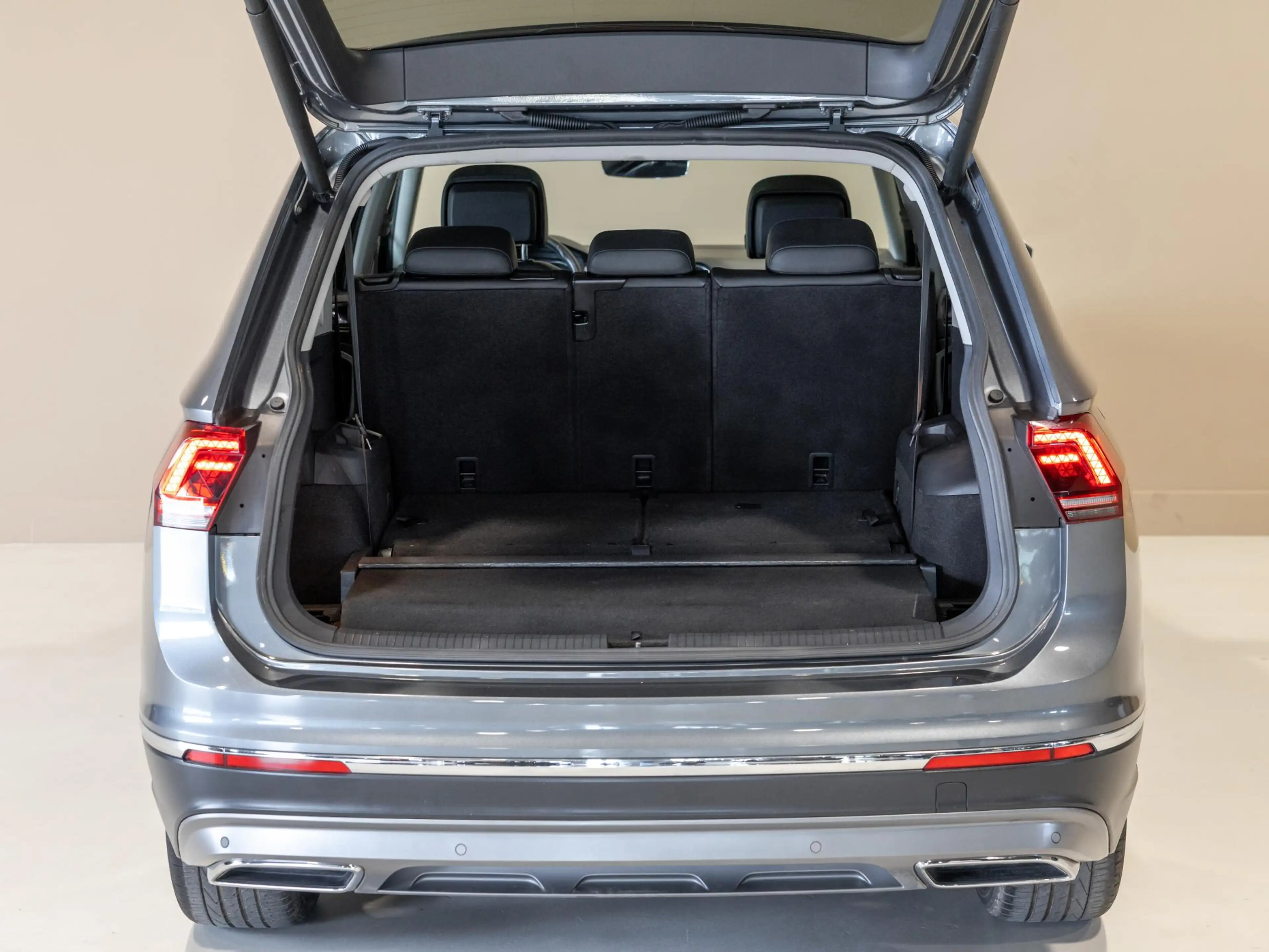 Volkswagen Tiguan Allspace 2.0 TSI 4Motion Highline Business R 7p. — photo 16
