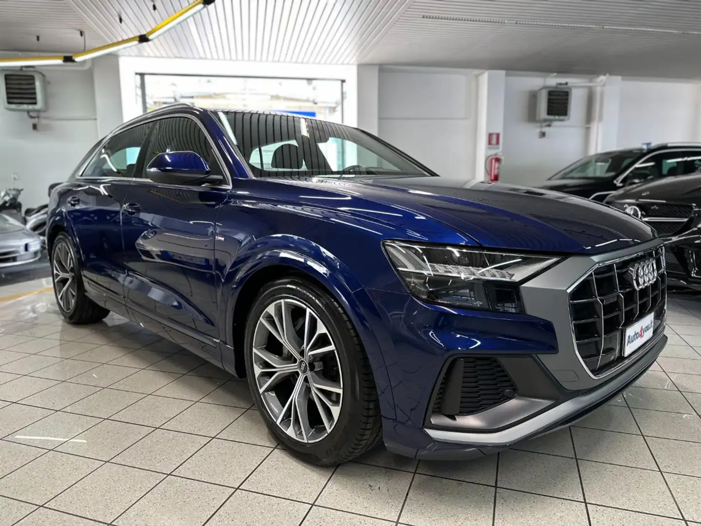 Audi Q8 50 TDI 286CV quattro tiptronic Sport UNICO PROP Blu/Azzurro - 1