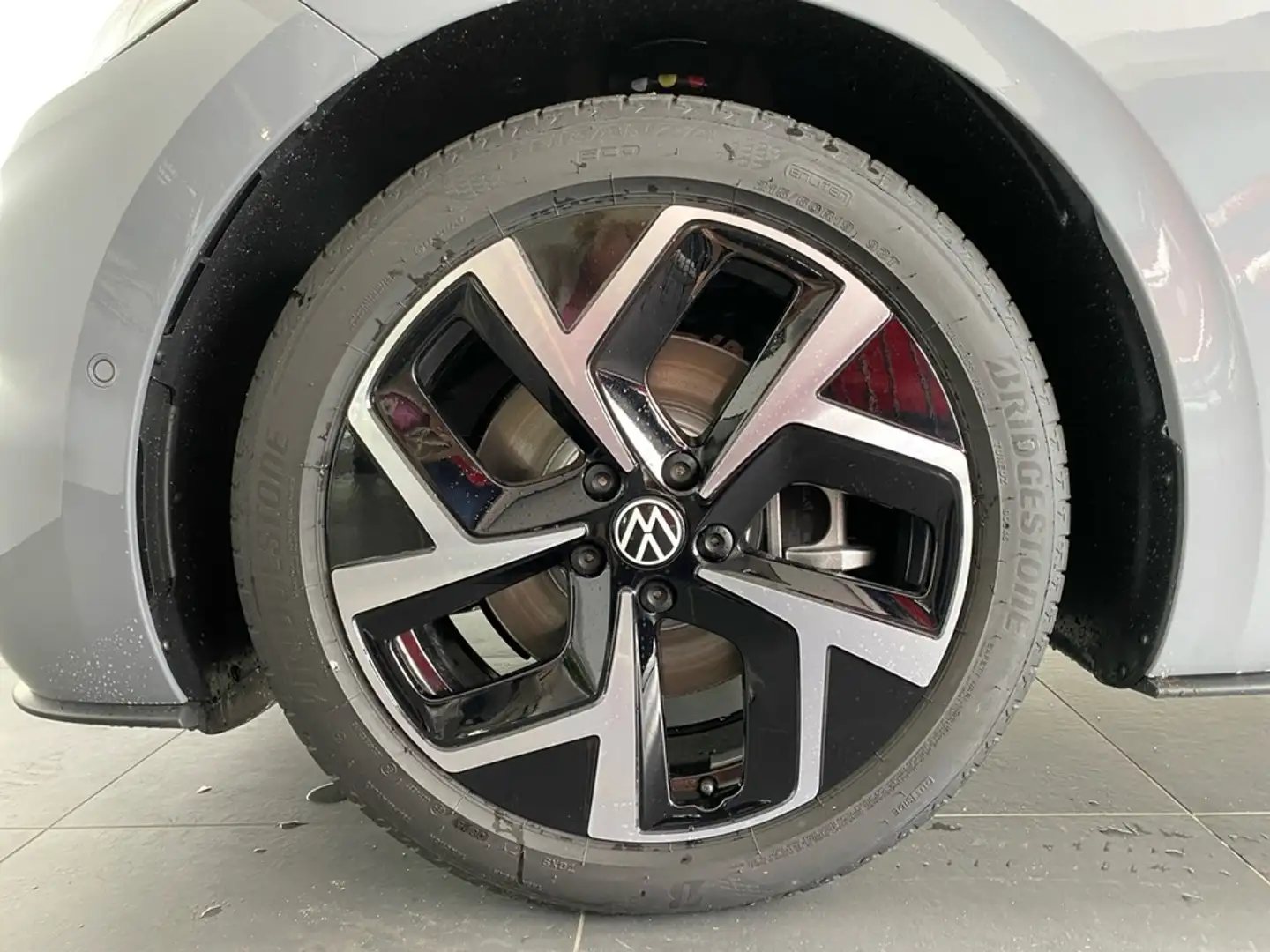 Volkswagen ID.3 Pro Goal NAVIPRO+SHZ+ACC+KAMERA+KEYLESS+CONNECT Grau - 2