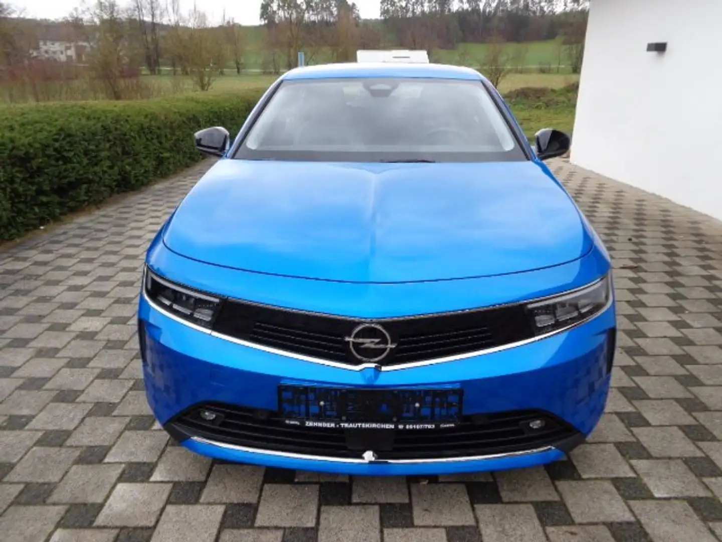 Opel Astra Edition Blau - 1