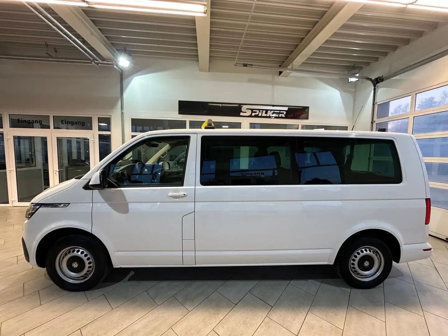 Volkswagen T6 Caravelle T 6.1 Caravelle Comf.,9 Sitze,SH,DSG,SHZ,3xKlima Weiß - 1